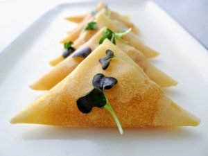 DRY-CURED ACORN-FED IBÉRICO SOBRASADA SAMOSAS WITH APPLE AND HONEY